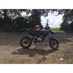 Yamaha wr125x 2010 - Brand new Conti Attack SM's - Low milage - Good Condition - Cambridgeshire