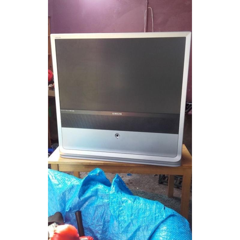 42 inch Projector tv with stand great condition call or text no time wasters or emails dont deliver