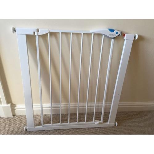 Safety gate by Lindom