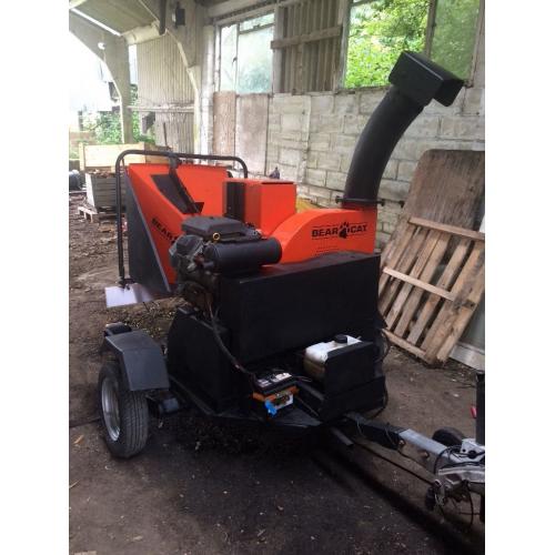 WOOD CHIPPER BEARCAT