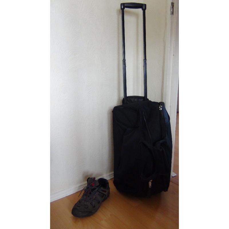 wheel case + laptop case /new