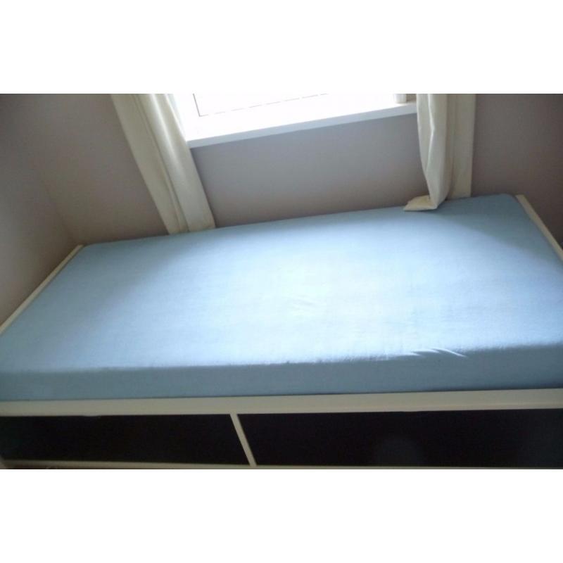 Single Bed (with drawer storage) and mattress