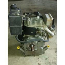 Small 4.5hp engine
