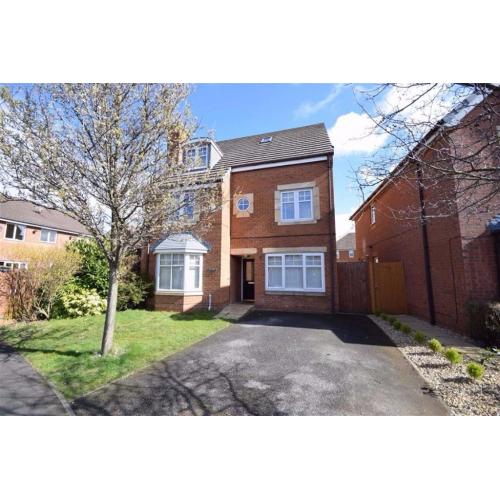 3/4 Bed House with Garden/Drive, Good Price, Fast Sale