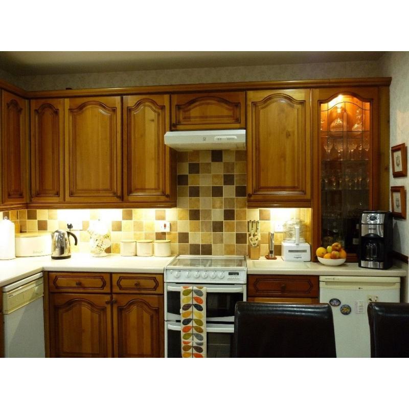 Pine kitchen, work top & units - very good condition