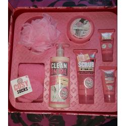 Soap and glory set