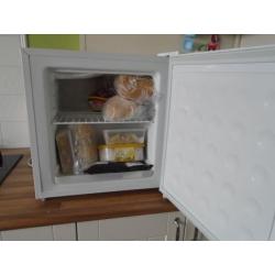 TABLE TOP FREEZER, Made by "Coolzone"