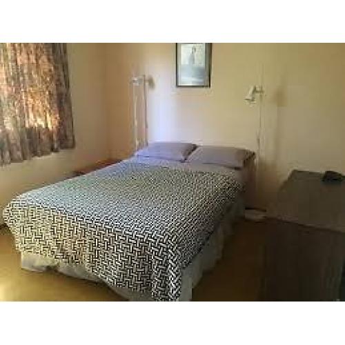 NEW DOUBLE ROOM MINS LONDON BRIDGE STATION