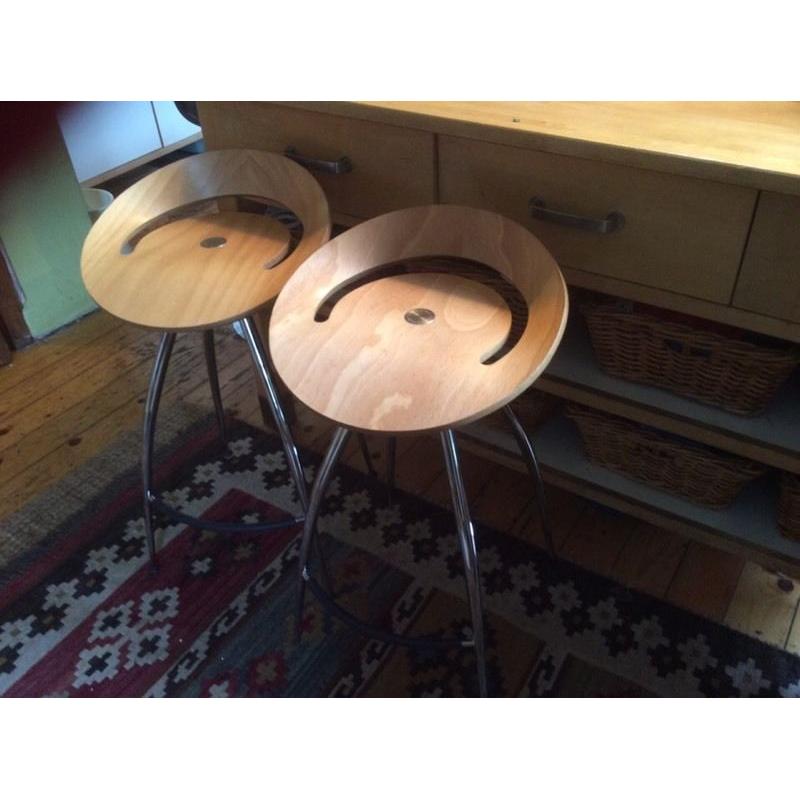 Two Lyra bar stools