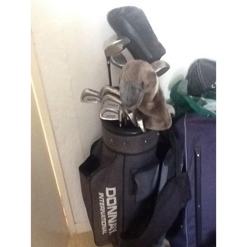 Full set of adult right handed golf clubs