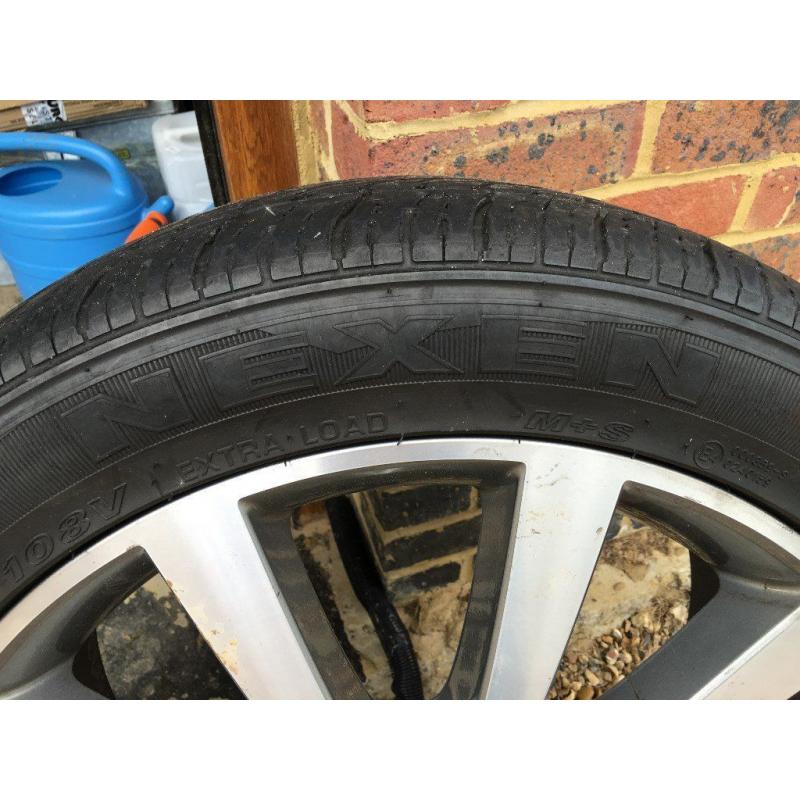 Mercedes Benz ML 350 EDITION( 2011) Original OEM alloys and tyres