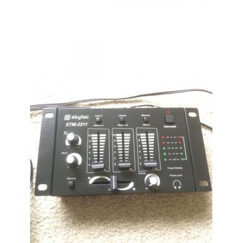 Skytec 4 channel mixing table