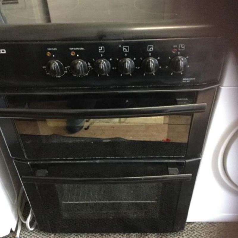Beko 60 cm electric. Cooker in mint condition with a warranty