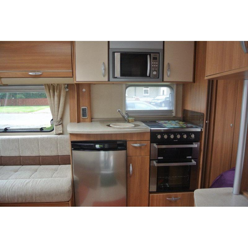 2011 SWIFT CONQUEROR