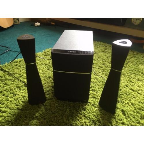Edifier 2:1 Computer Speakers
