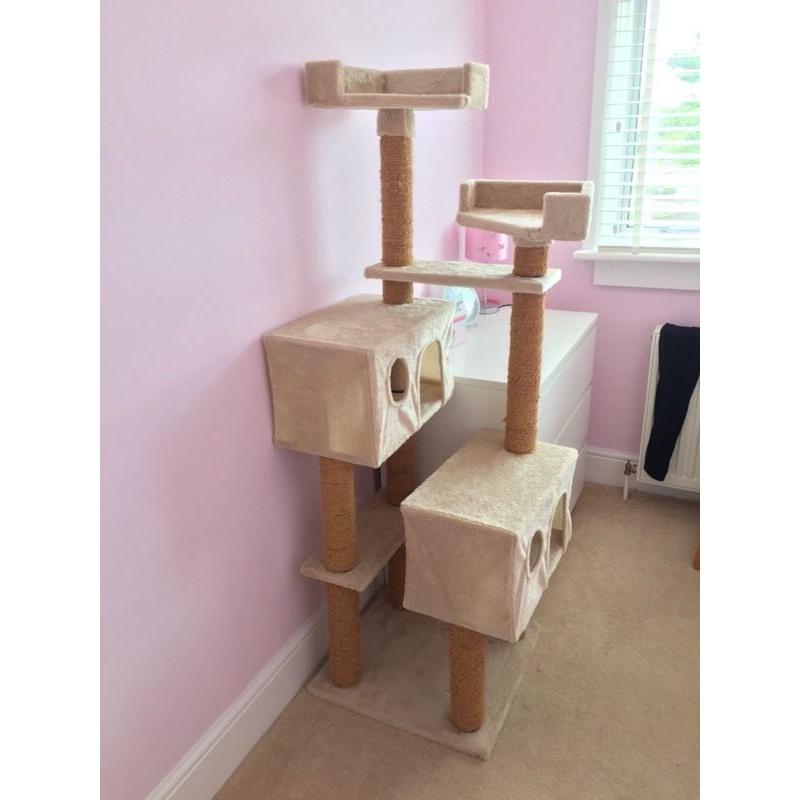 Large cat tree