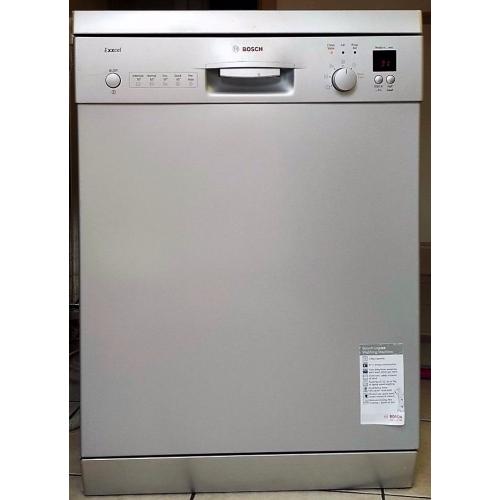 Bosch SMS50T02GB - 60cm Dishwasher in White, 12 Pl/Set A+AA Rated