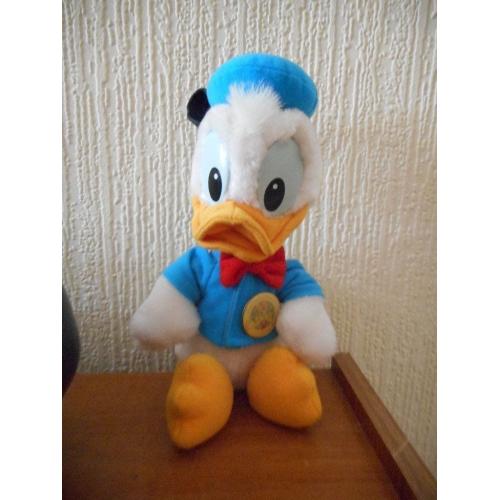 mickey mouse and donald duck from the 1980,s