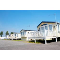 Static Caravan Nr Clacton-on-Sea Essex 2 Bedrooms 6 Berth Willerby Vogue 2003