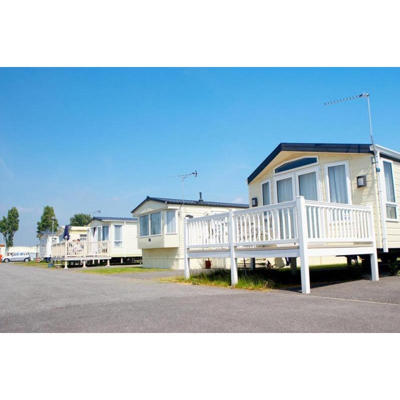 Static Caravan Nr Clacton-on-Sea Essex 2 Bedrooms 6 Berth Willerby Vogue 2003