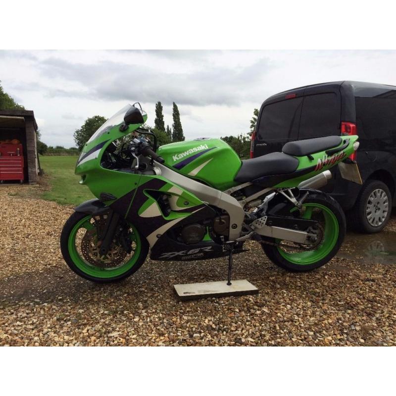 Kawasaki ZX6R G2