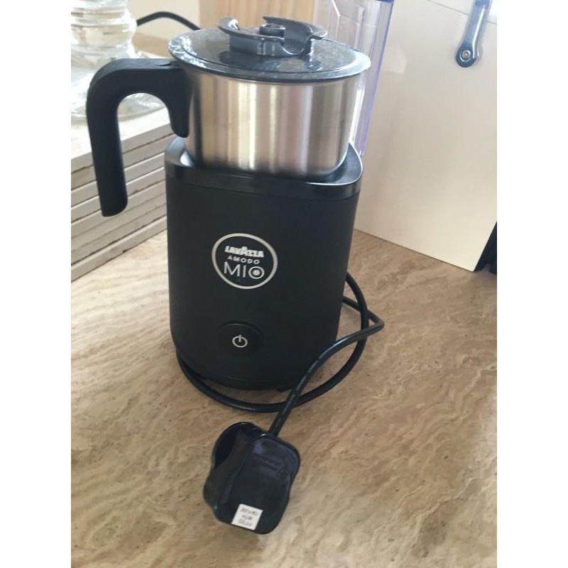 AEG coffee machine with milk steamwr