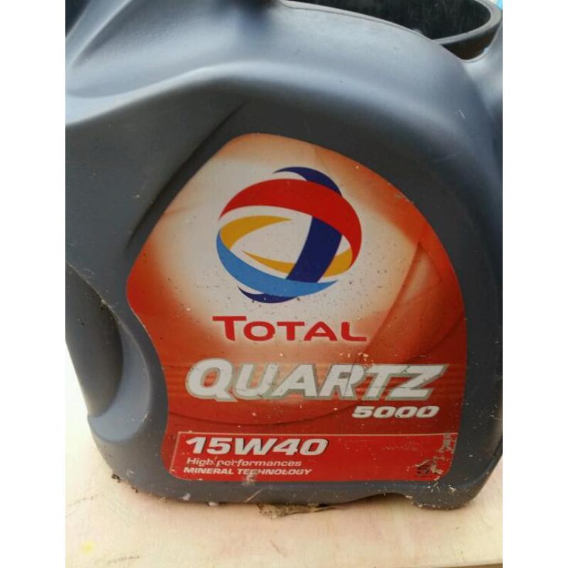 TOTAL QUARTZ 5000 15W40 OIL x 5ltr