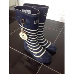 Brand New Joules Children's Wellington Boots size 2