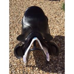 Barrie Swain Semiflex Holistic Dressage Saddle 17 inch Black leather