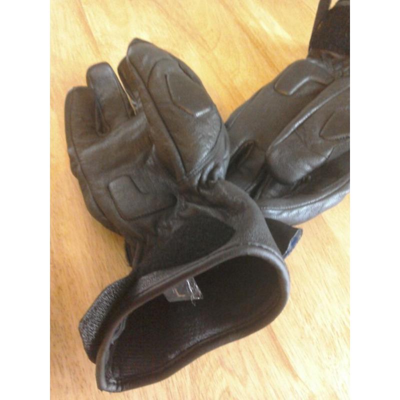 leather motorbike gloves