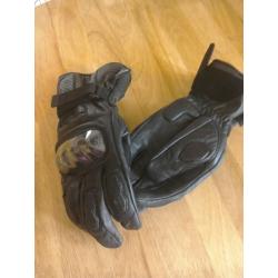 leather motorbike gloves