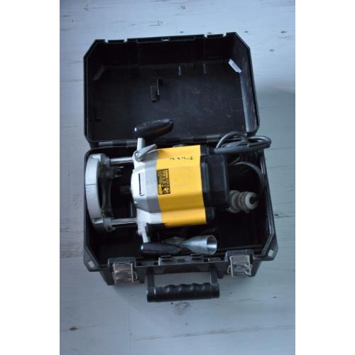 Dewalt Router 110V