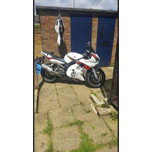 Yamaha R6