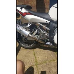 Yamaha R6