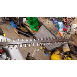 ****STIHL HS HEDGE TRIMMERS 24" BLADE