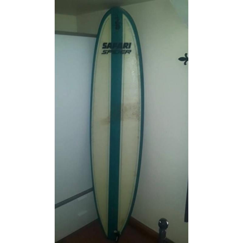 Safari Spider Surfboard 7'6" with a leash