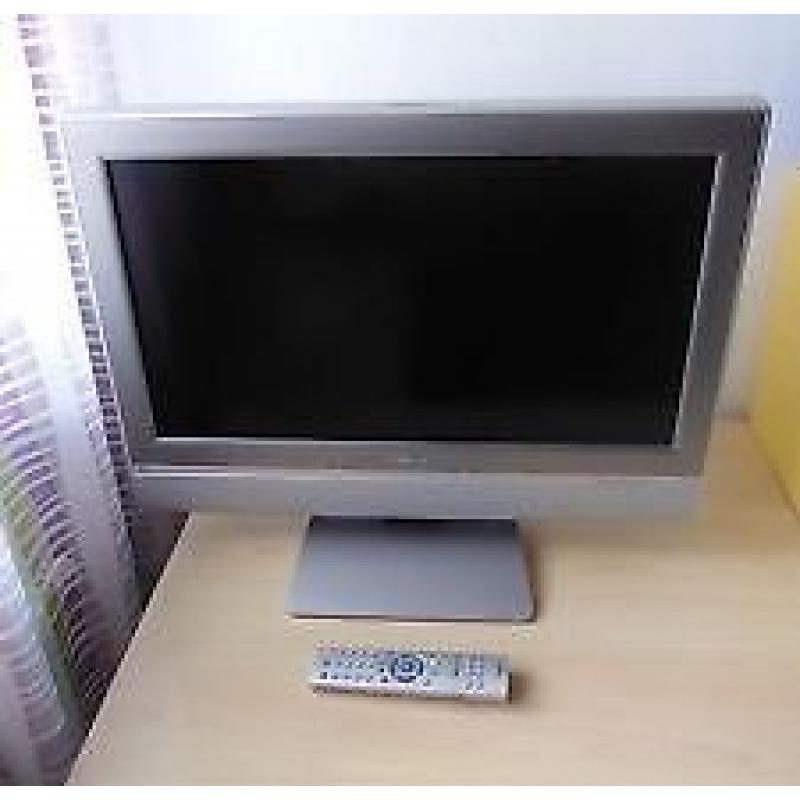Toshiba 24in with remote