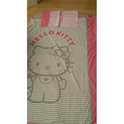 Hello kitty single duvet cover and pillow case