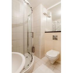 Quiet & modern, great location