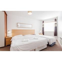 Quiet & modern, great location