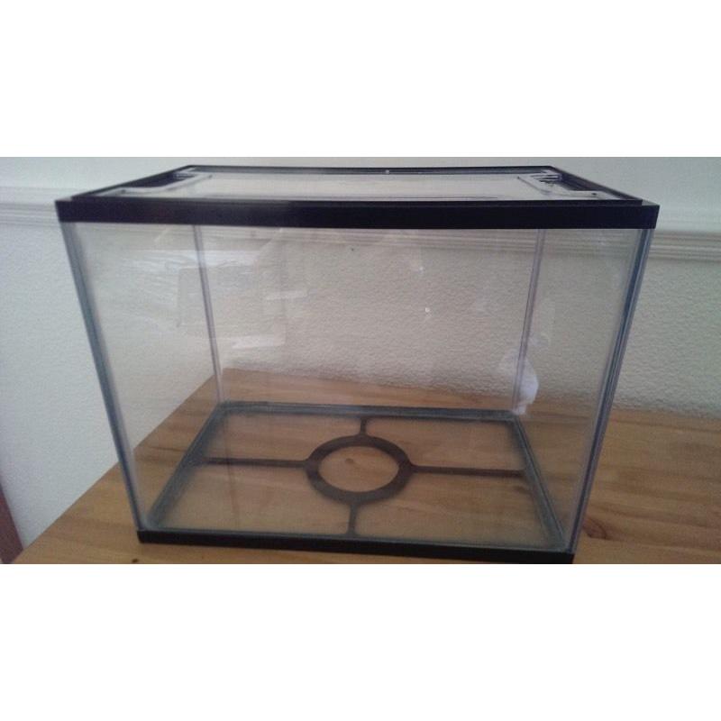 19 L - Fish Tank - Brand New!