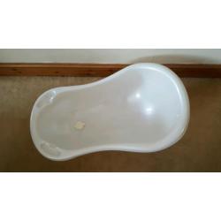 Baby plastic bath