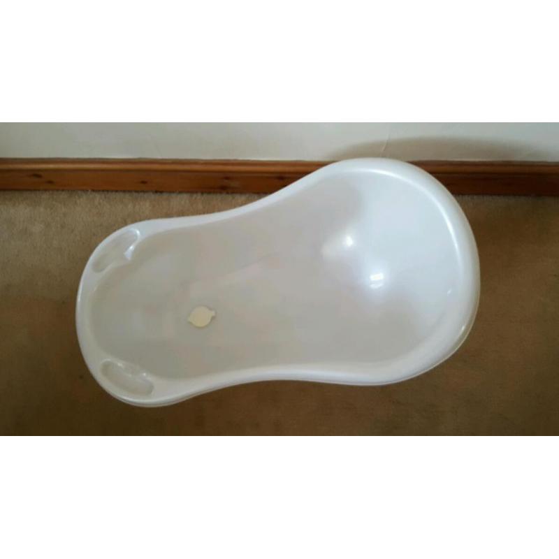 Baby plastic bath