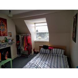Spacious Double Bedroom to Rent in Henleaze