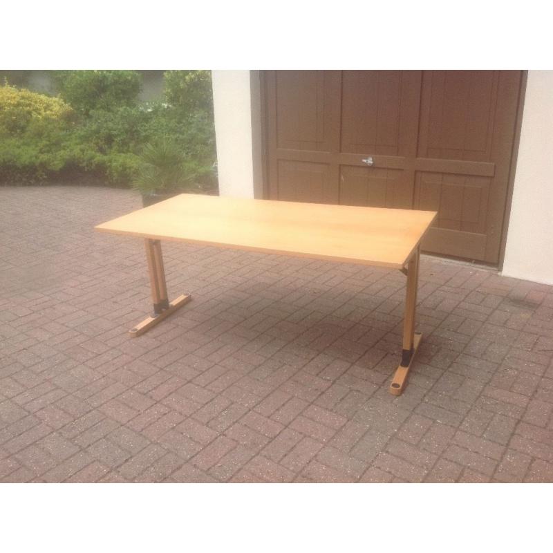 Table (work bench)
