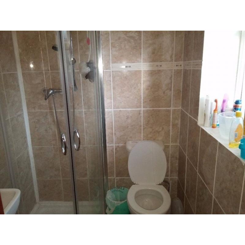 Double room for single person