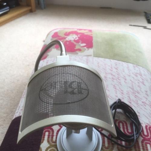 Blue filter microphone