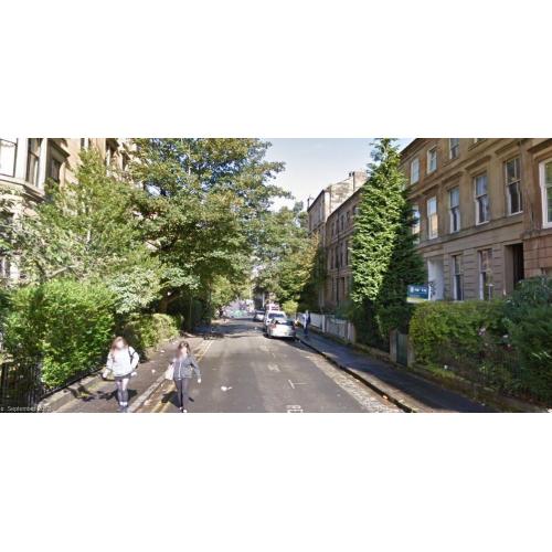 Short term room available for rent in excellent West End location (G12 8JF)
