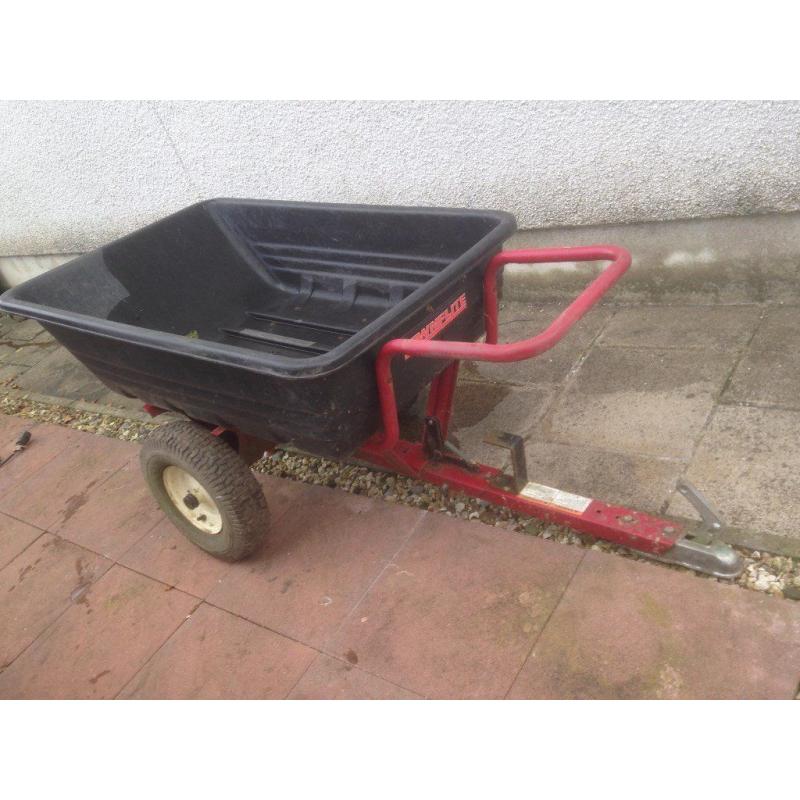 Farm yard tipper trailer