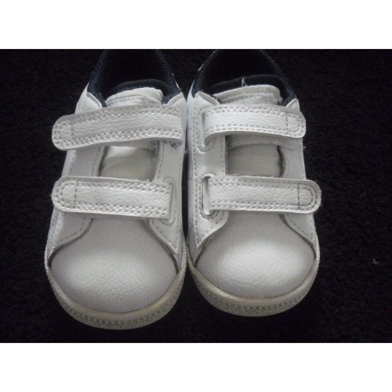 Baby Nike trainers size 4.5